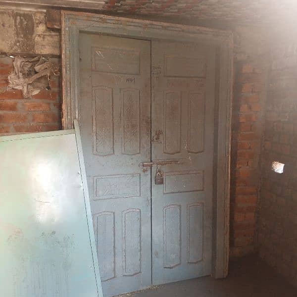 Used Doors available with low price 0