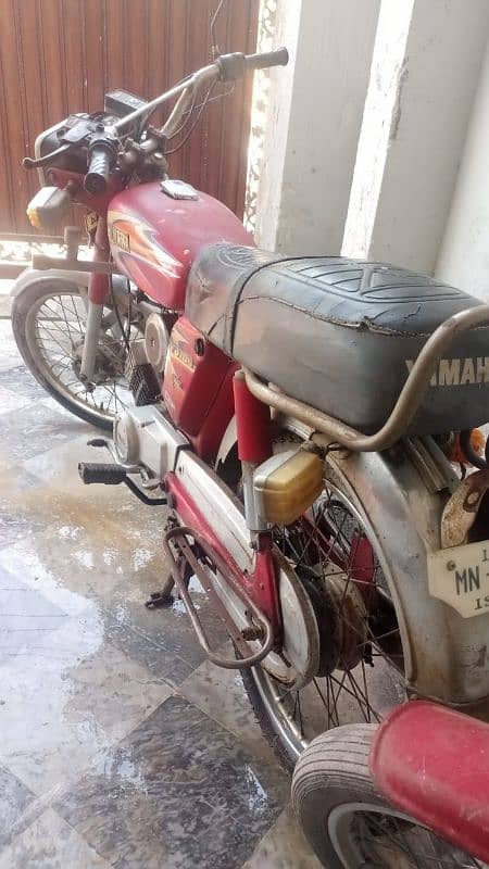 Yamaha 2 stroke 4