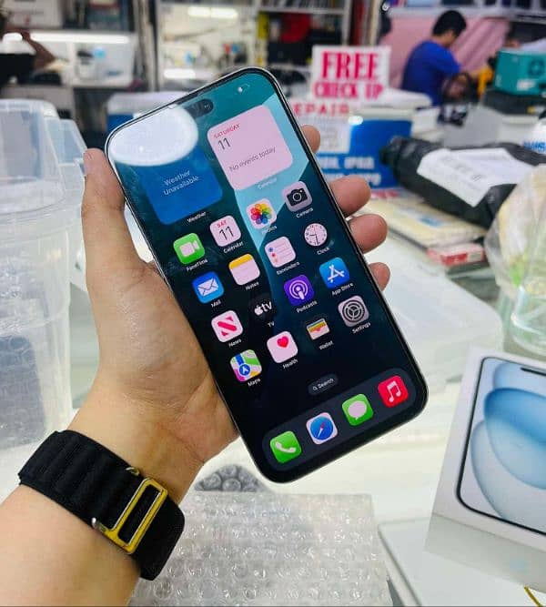 iPhone 15 Plus 256gb  PTA Approved 1