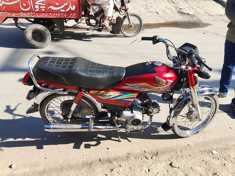 Honda 70 brand new condition 2019/20 3