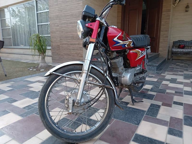 Honda cg 125  2020  35000 km 1