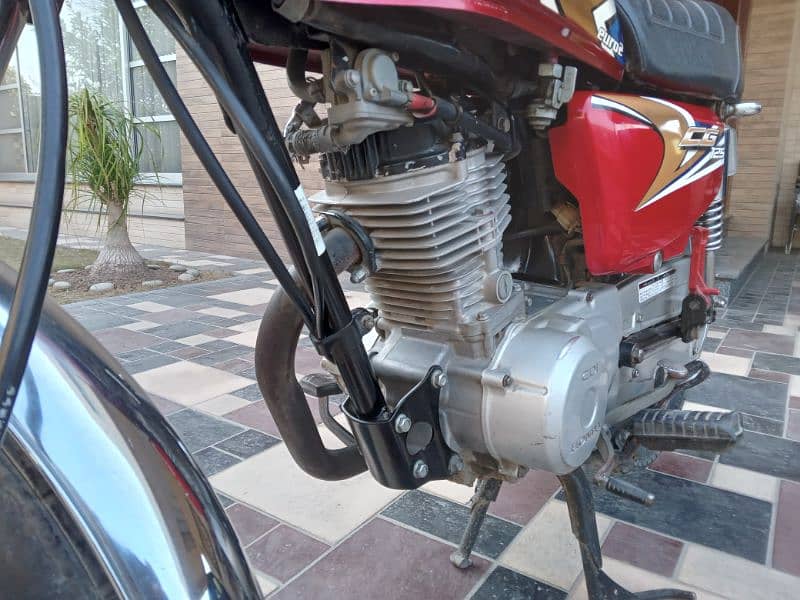 Honda cg 125  2020  35000 km 4