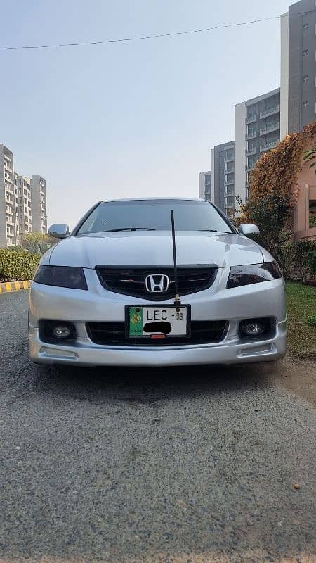 Honda Accord 2003 cl9 read add 1