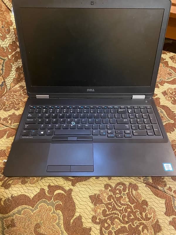 Latitude E5570 Core i5, 6th Generation 3