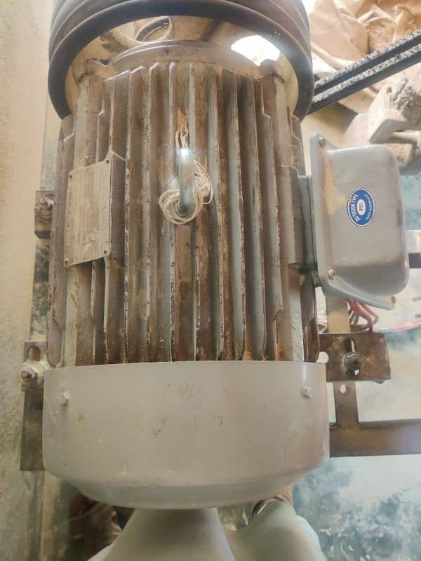 motor 20 hp 4