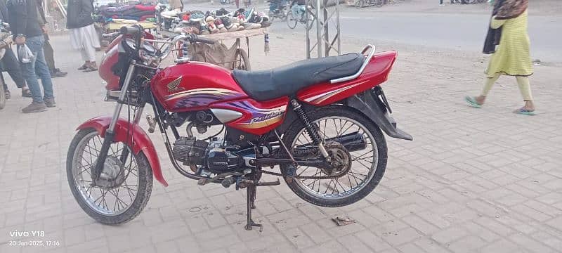 Honda Prider Motorcycle . . 4