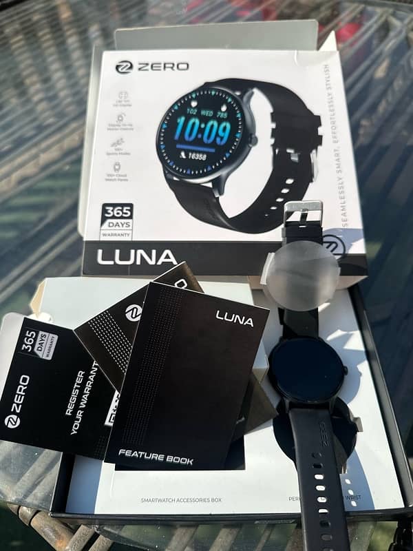 zero Luna smart watch 1