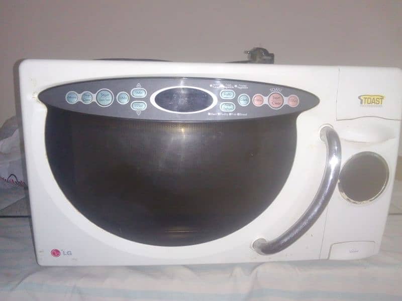 LG Microwave Oven with Toaster 0