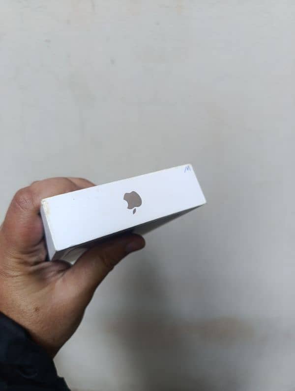 apple iPhone 16 pro max non active 2