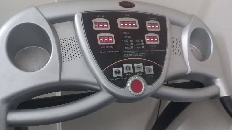 Apollo Treadmill / Running Machine / Treadmill 1