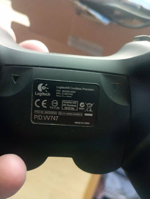 PS controller (wireless) 4