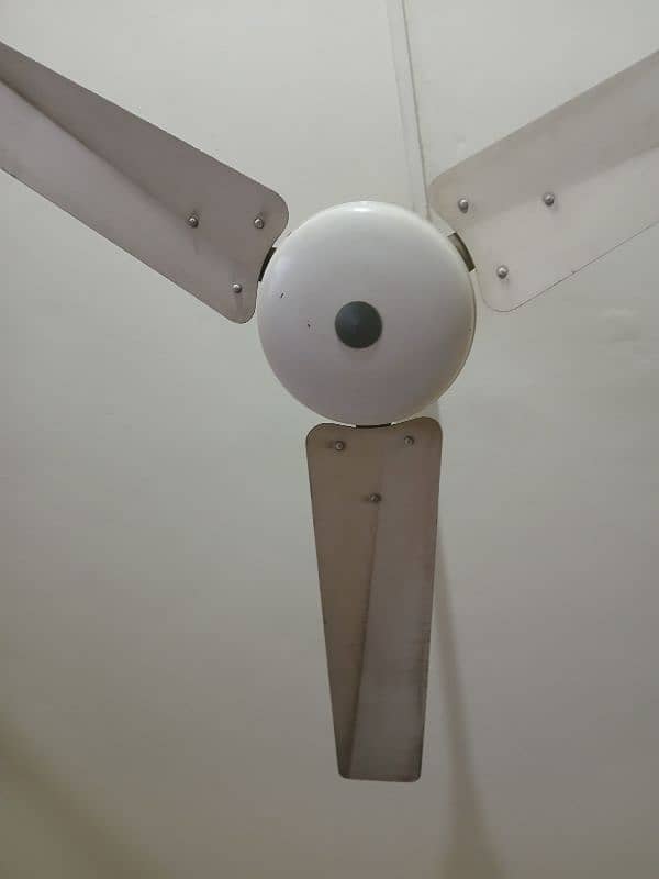 3 ceiling fan used but 100% working condition 0