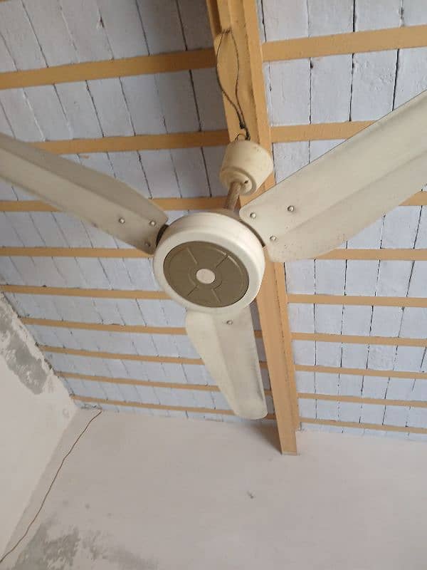 3 ceiling fan used but 100% working condition 2