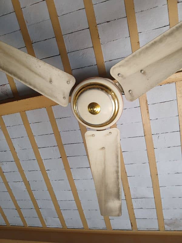 3 ceiling fan used but 100% working condition 4