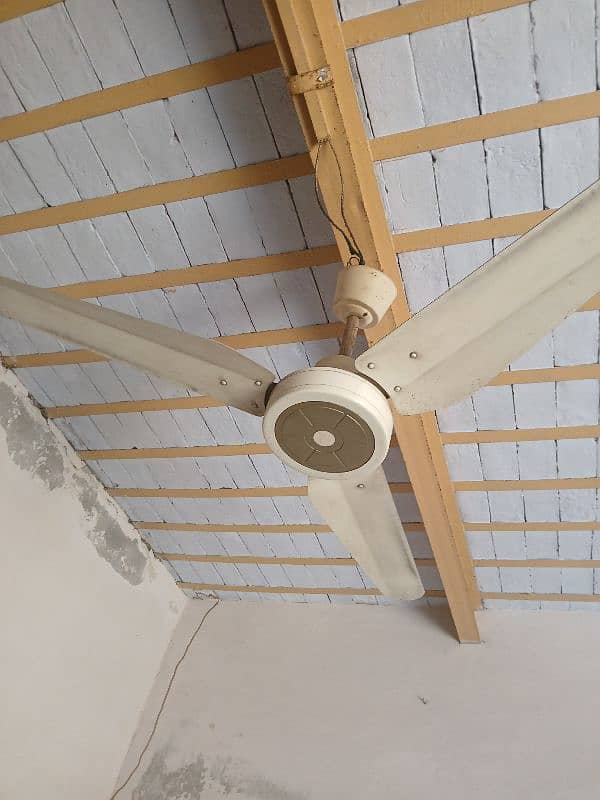 3 ceiling fan used but 100% working condition 5