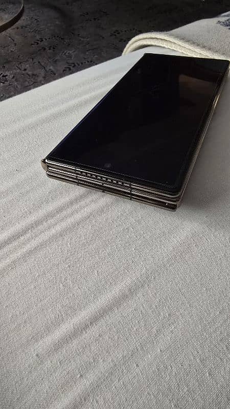 Huawei Mate XT Ultimate 1TB PTA Approved 4