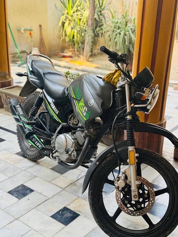 Yamaha ybr 125 cc good condition best bike 0