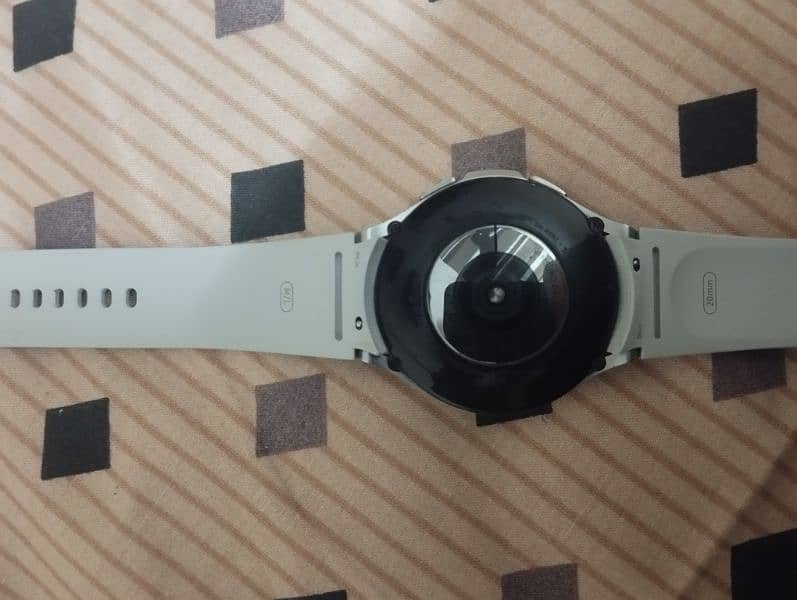 Samsung Galaxy Watch 4 Classic 3