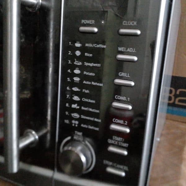 Kenwood microwave for sale in good condition see description 1