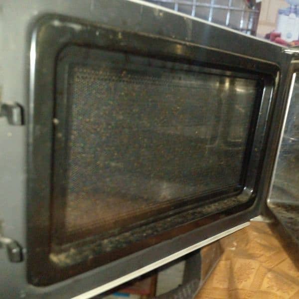 Kenwood microwave for sale in good condition see description 4