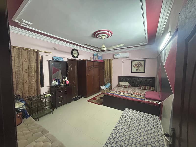 rufi lake three bed dd apartment for sale in johar 7