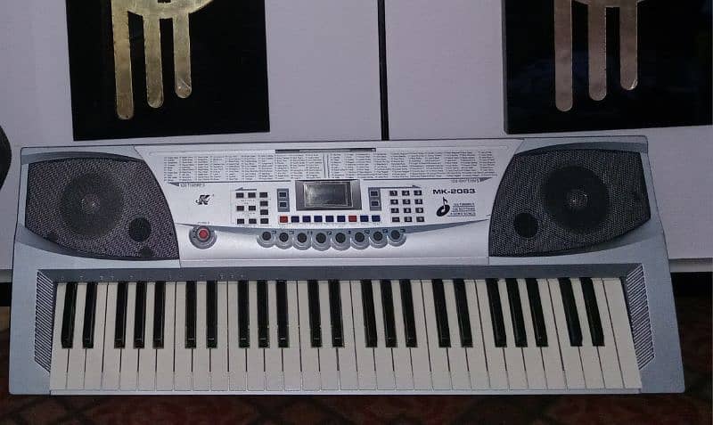 piano for sale in working condition 0