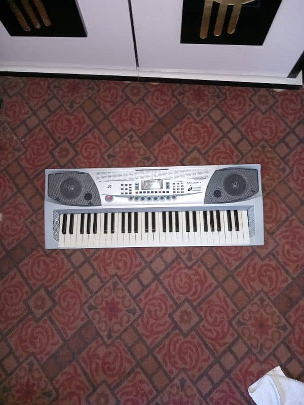 piano for sale in working condition 2