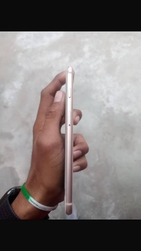 iphone 8 plus lush condition 2