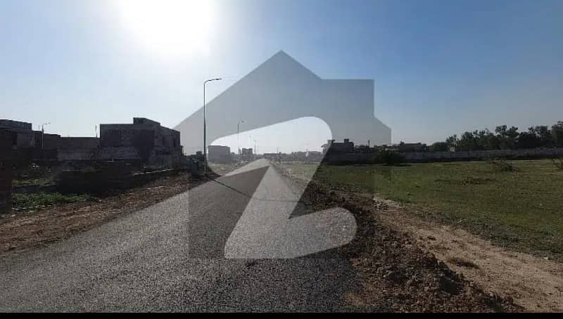 5 Marla Plot For Sale In Paragon City Lahore 8