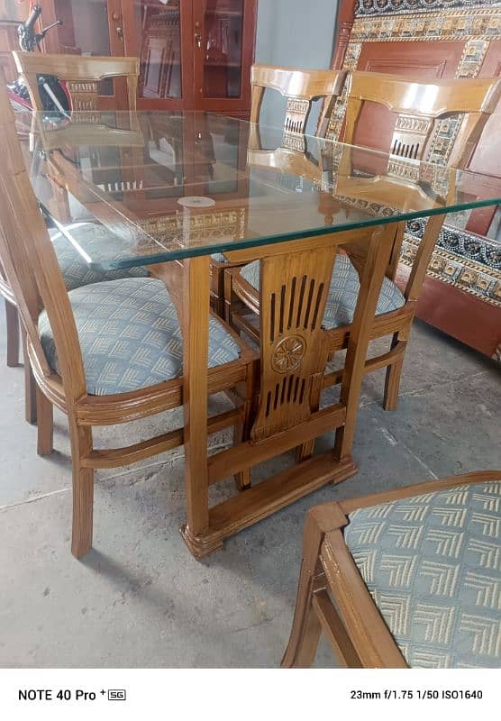 dinning table with 6 chairs 3