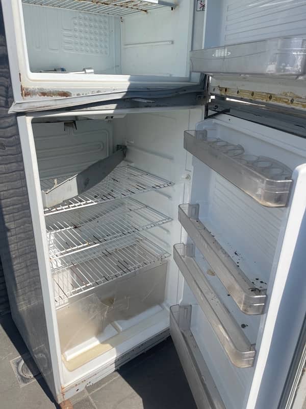 refrigerator 4