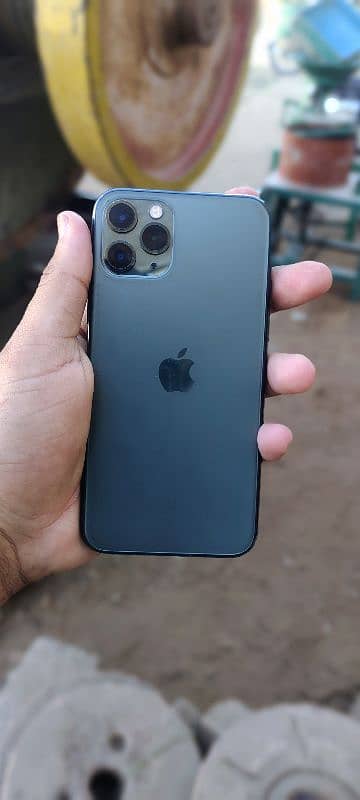 iPhone 11 pro 64GB factory unlocked 1