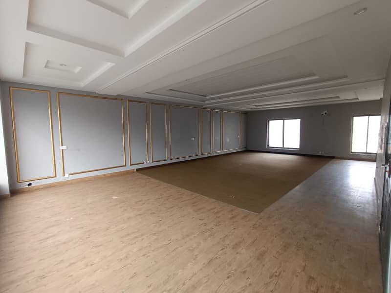 NEXT TO MAIN BOULEVARD 5 MARLA 1st FLOOR HALL IN BAHRIA TOWN C COMMERCIAL AVAILABLE FOR RENT 0