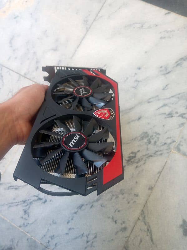 GTX 750 TI 2GB 4