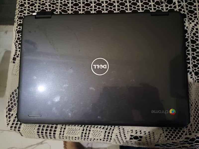 dell laptop,chrome book 0