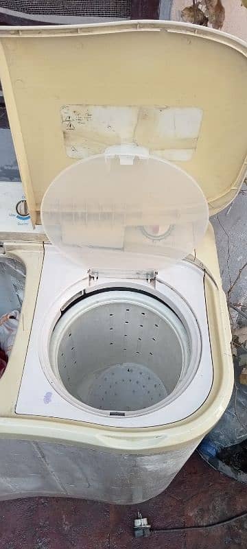 hair washing machine with dryer (full working) 4