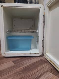 Mini office freezer (Fridge)