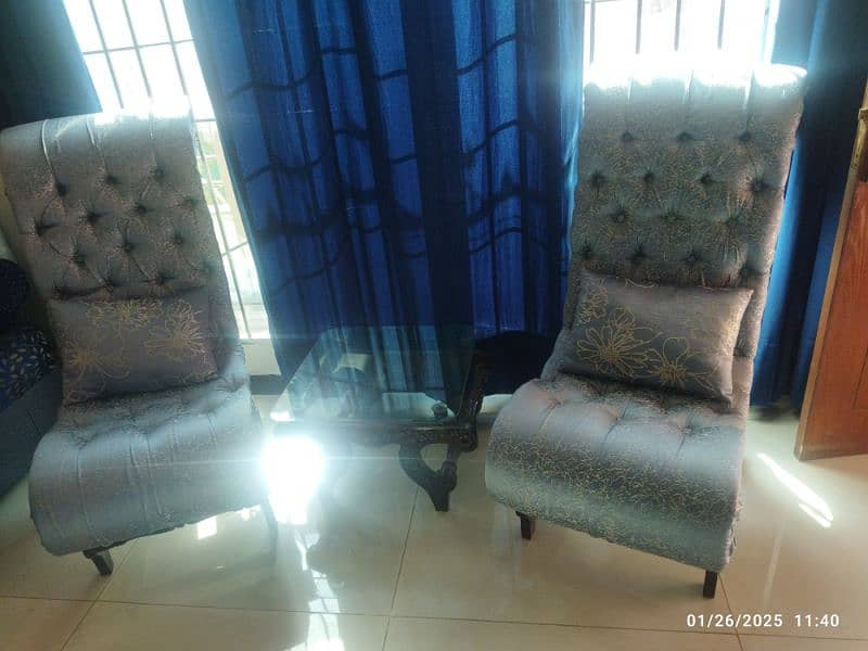 Beautiful Sofa Chairs 2