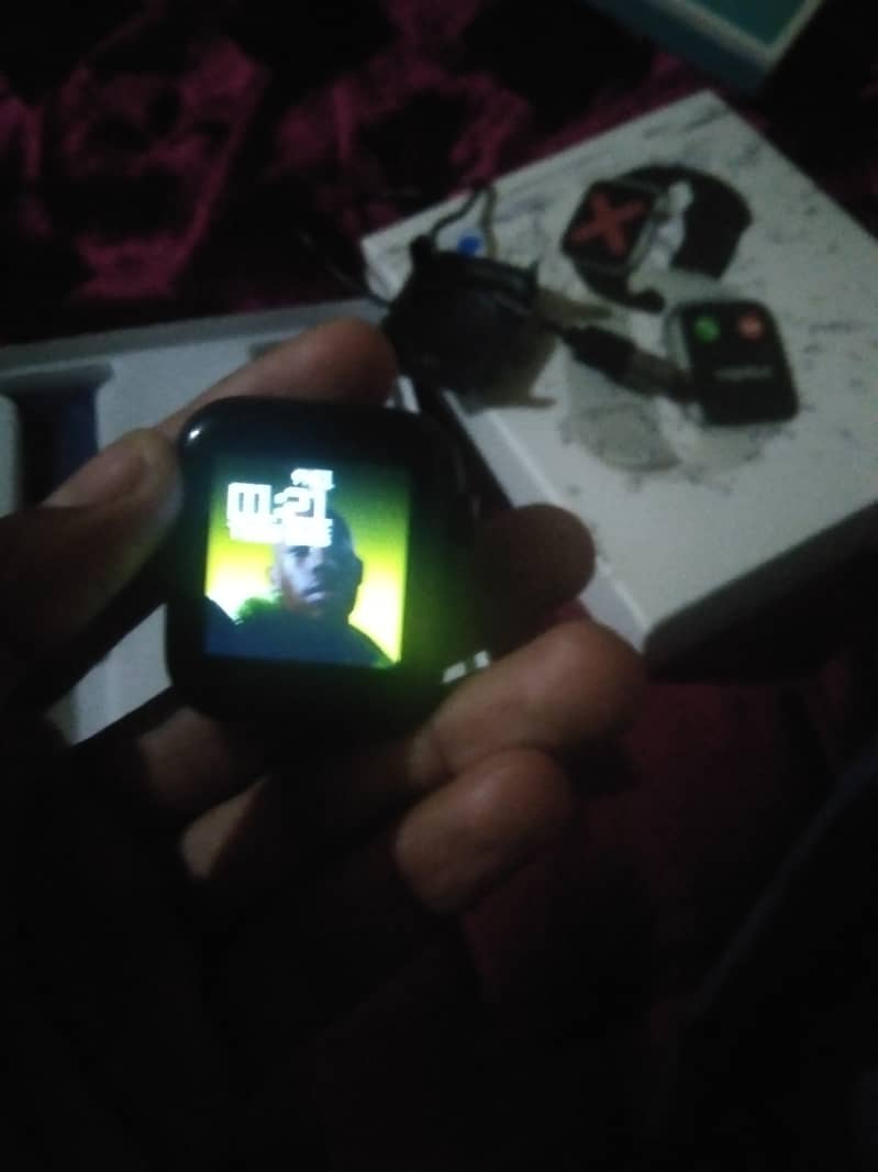 Urgently smart whatch for sale 2