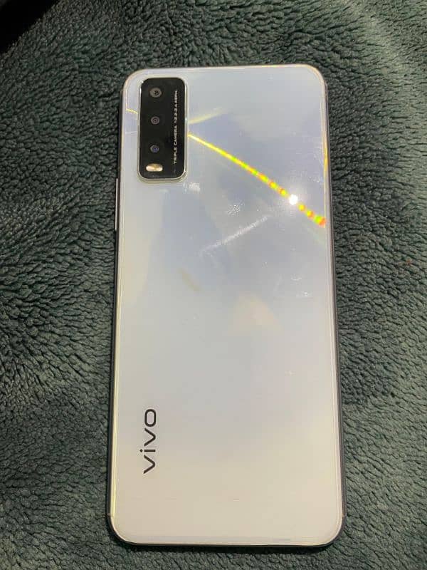 vivo y20 4/64 model 2021 10