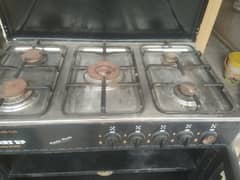 Gas stove with cabins