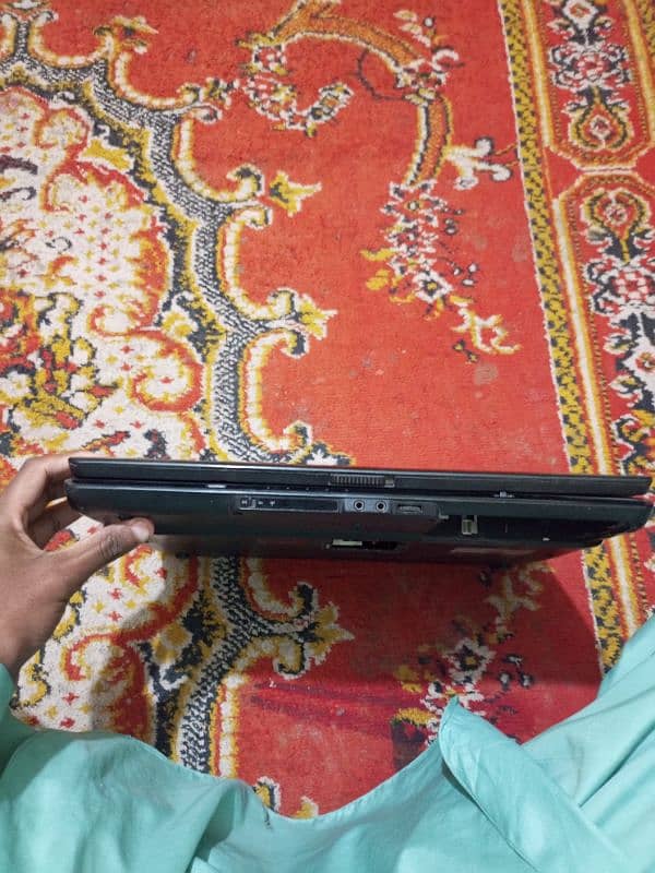 Toshiba laptop only for spare parts 7