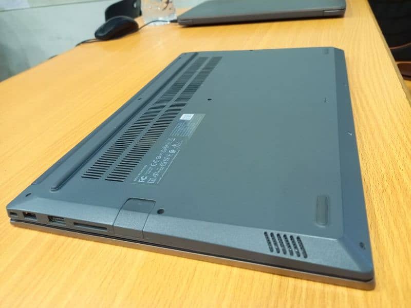 Lenovo ThinkBook 15-IIL 7