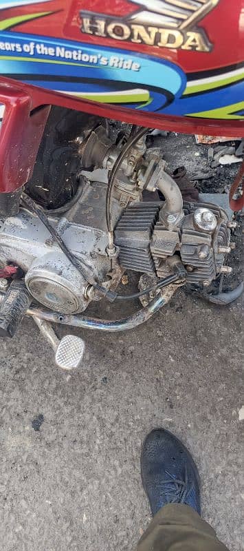 engine bilkul okay hai Taki tape Honda ke genuine hai 6