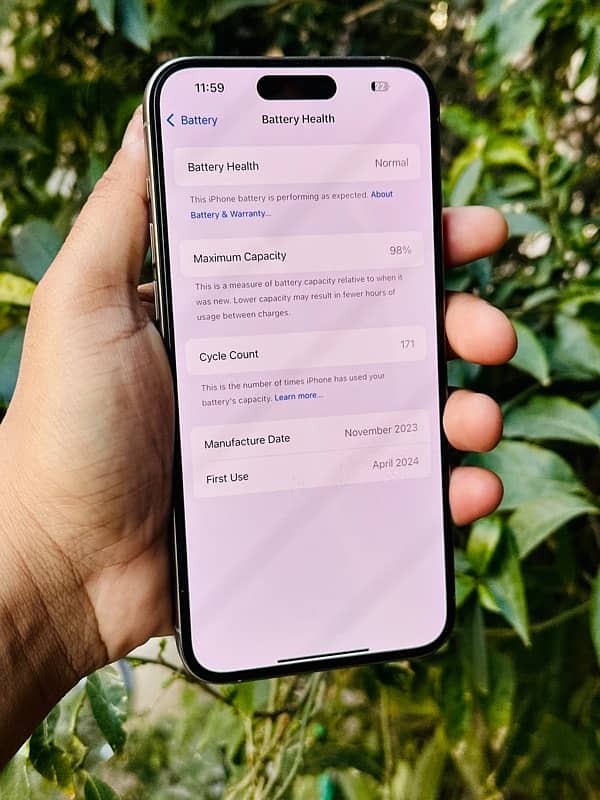 iphone 15 pro max 256gb non pta factory unlock 98% Battery Health 9