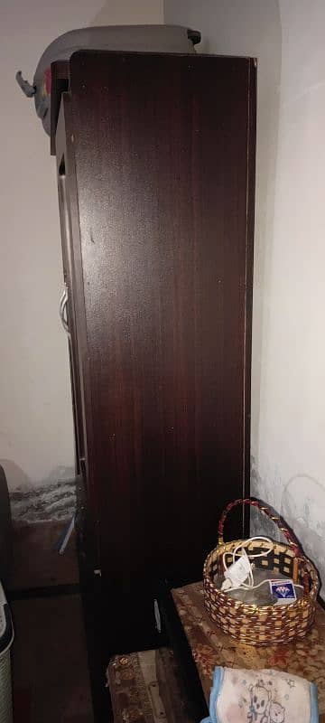 2 doors mirror or wooden show case 3