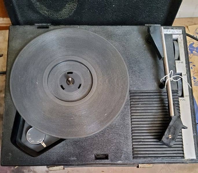 fidelity turntable/record player 2