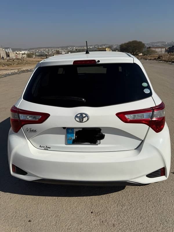 Toyota Vitz 2017 3