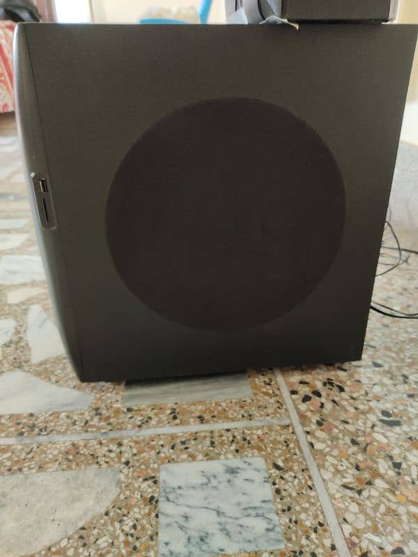 Colours BT8200 Woofer. 5