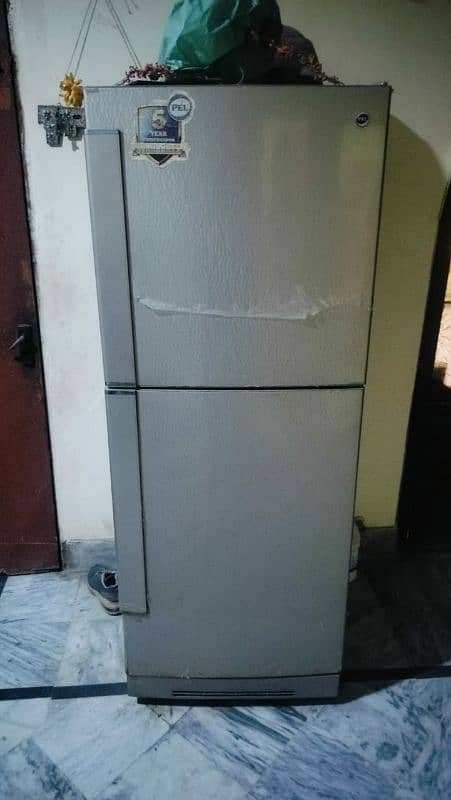 PEL FRIDGE SEL GUS NAHI HAI BAKI ON HAI COMPRESSOR OK HAI 3